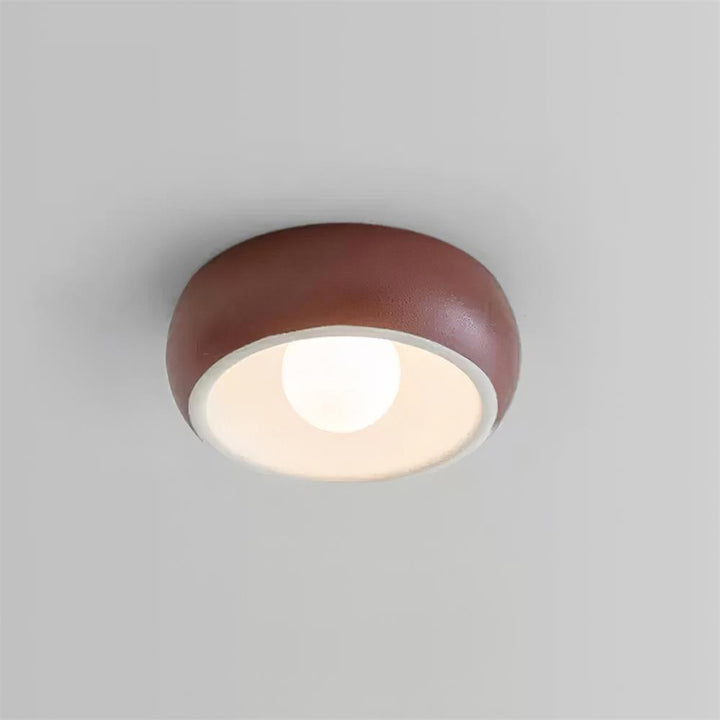 Noremis lamp side profile showing slim mount depth