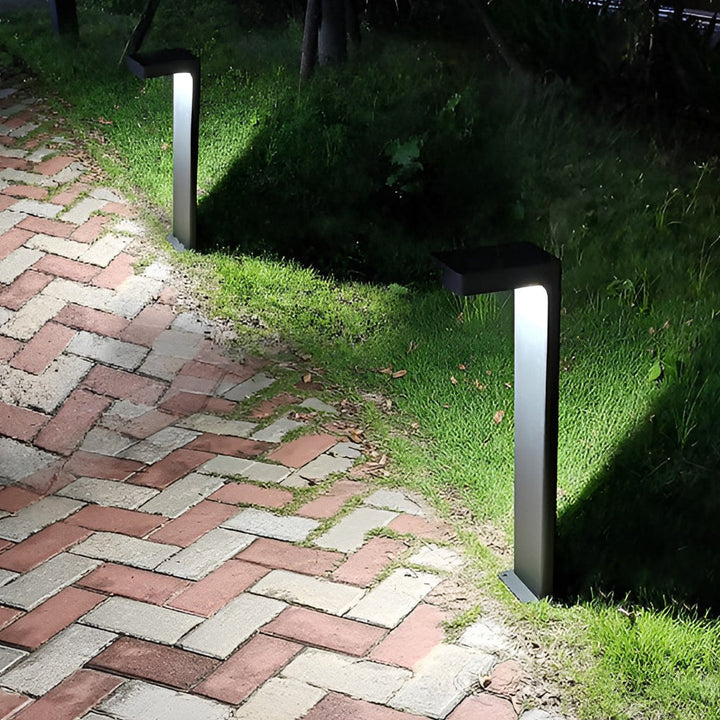 L-Shape Landscape Light