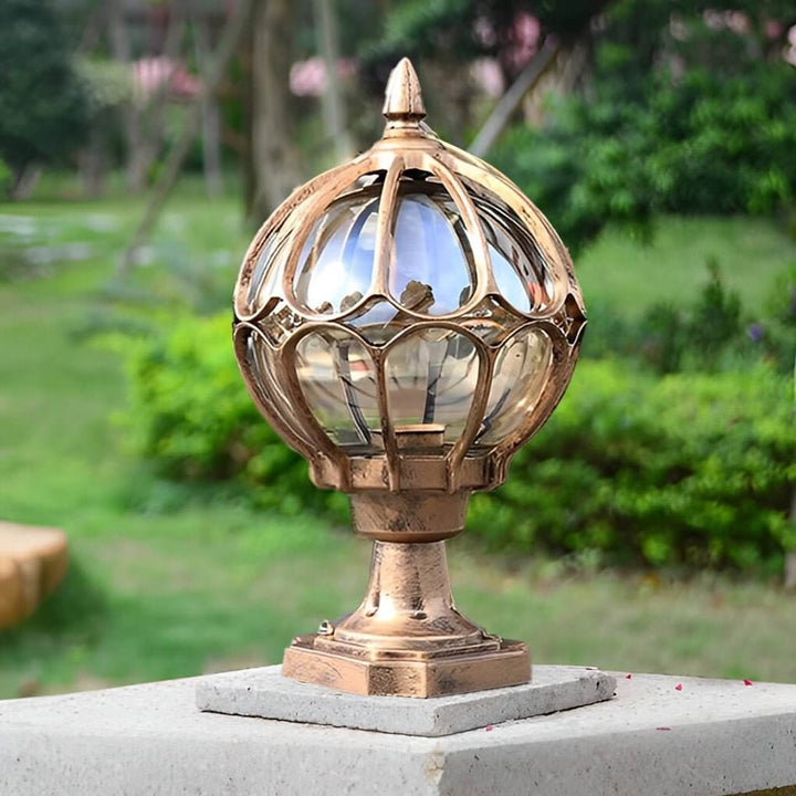 Globe Pillar Light